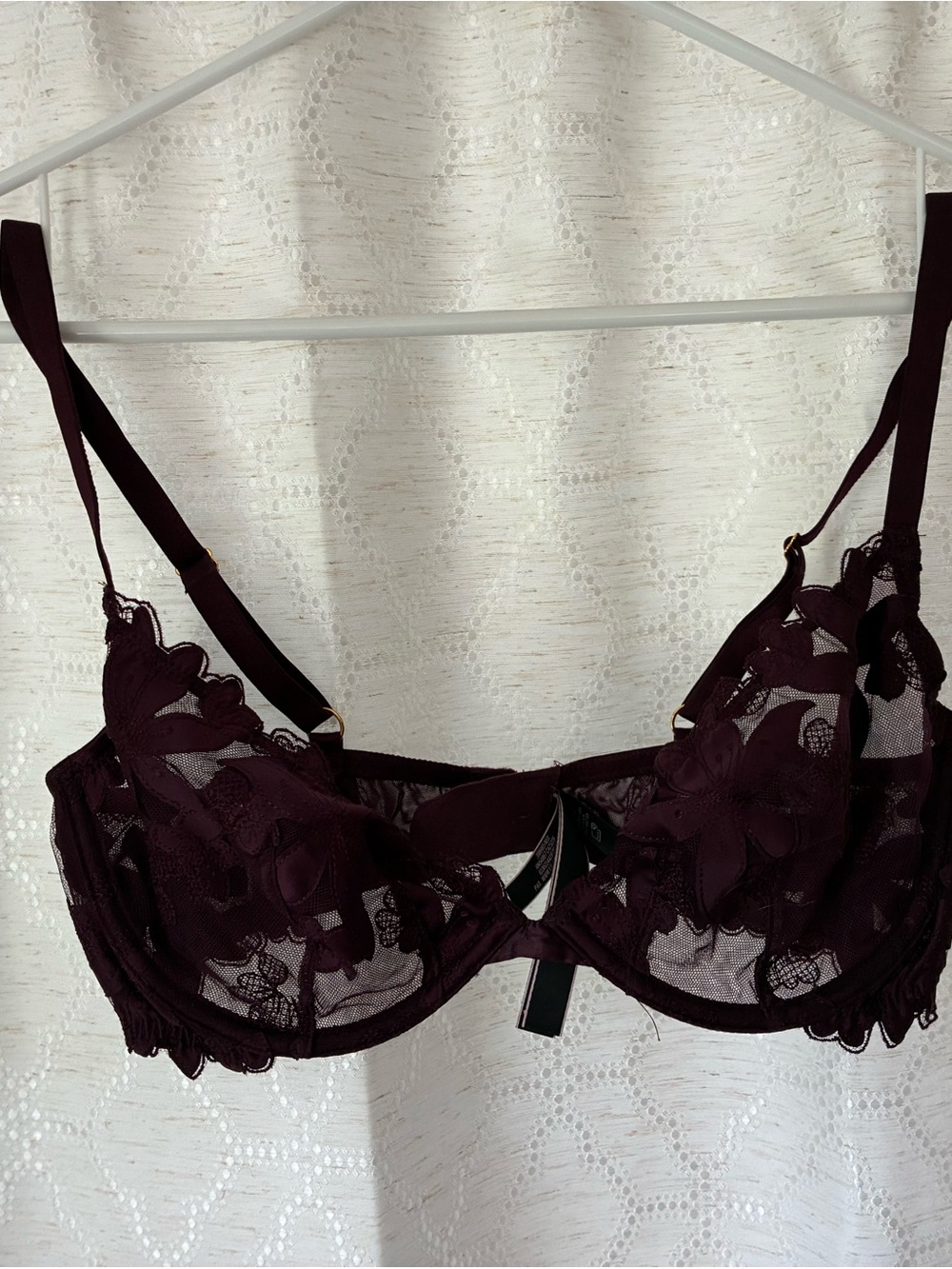 Victoria’s Secret Lace Underwire Bras - Red and Plum